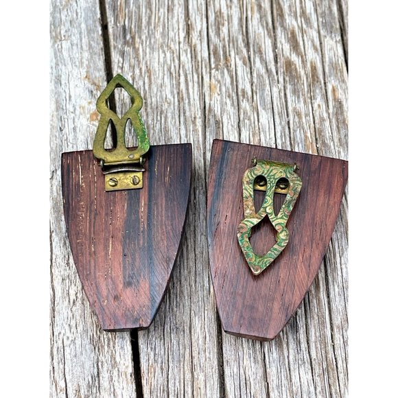 Antique Art Deco Carved Wood Fur Clips - Picture 6 of 7